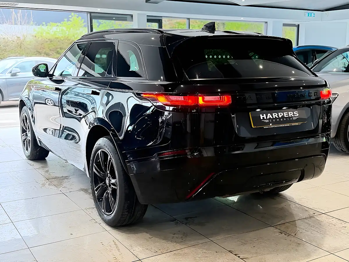 Used 2018 Land Rover Range Rover Velar R-Dynamic Black - Interior and Exterior details 5