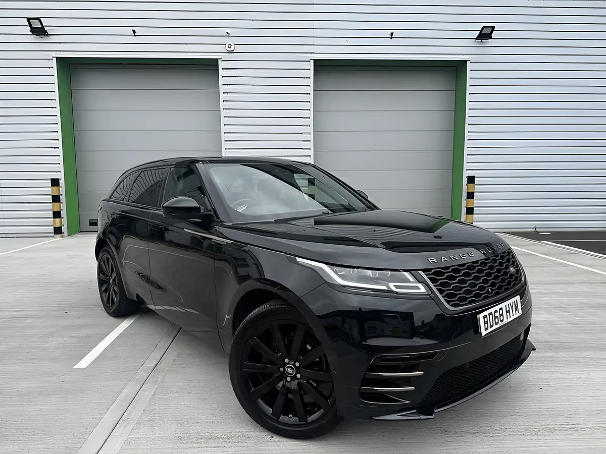 Used 2018 Land Rover Range Rover Velar R-Dynamic Hse Black - Front View