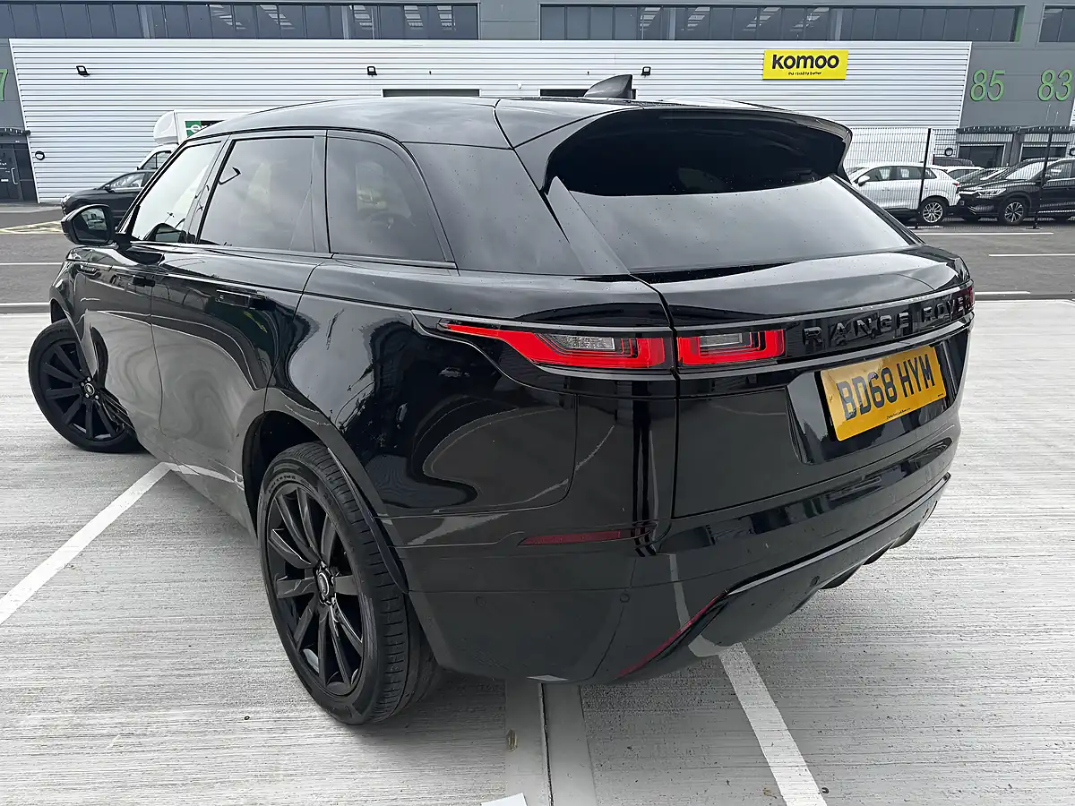 Used 2018 Land Rover Range Rover Velar R-Dynamic Hse Black - Interior and Exterior details 5