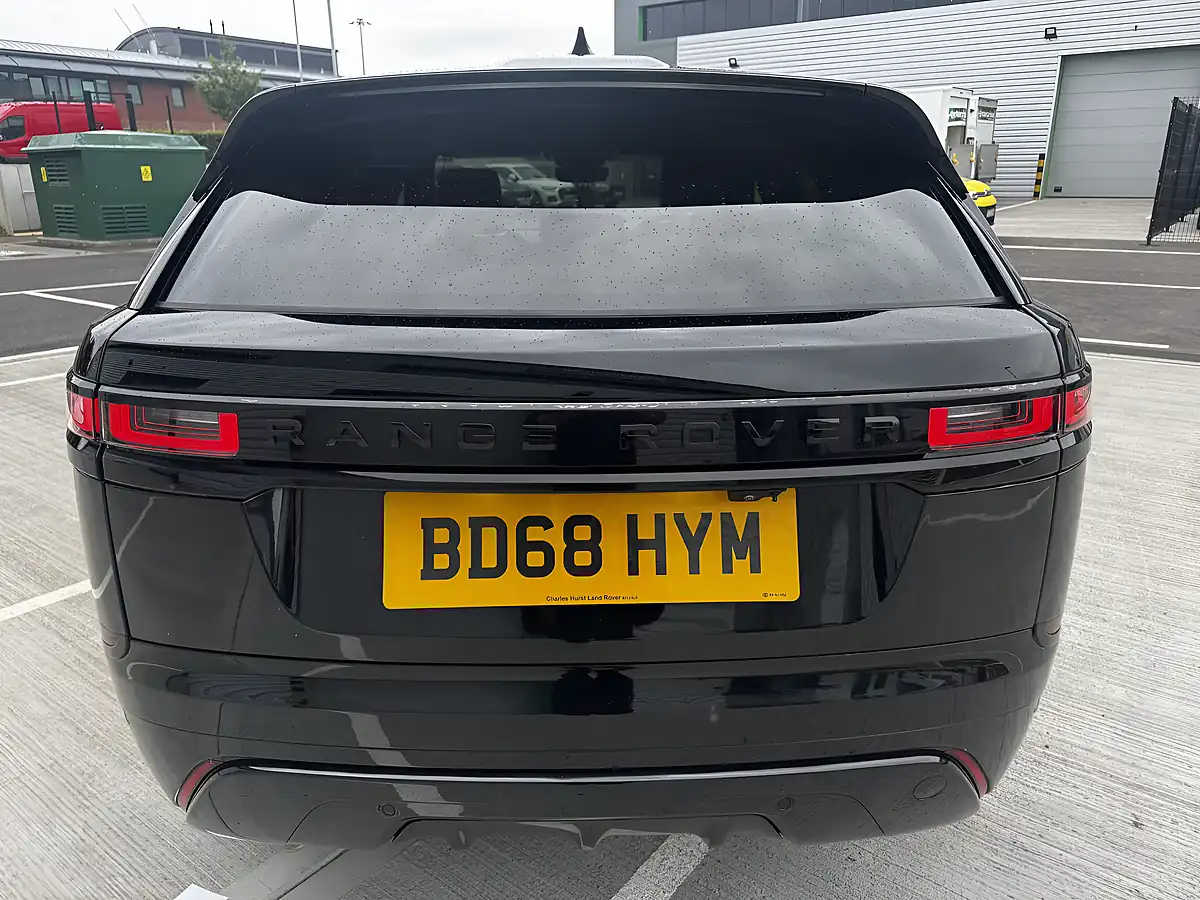 Used 2018 Land Rover Range Rover Velar R-Dynamic Hse Black - Interior and Exterior details 9