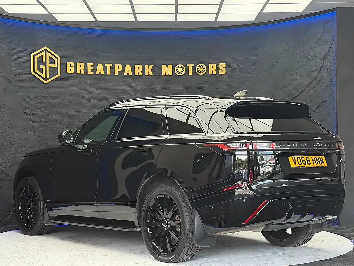 Used 2018 Land Rover Range Rover Velar R-Dynamic Hse Black - Interior and Exterior details 7