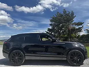 Used 2018 Land Rover Range Rover Velar R-Dynamic Hse Black - Interior and Exterior details 11