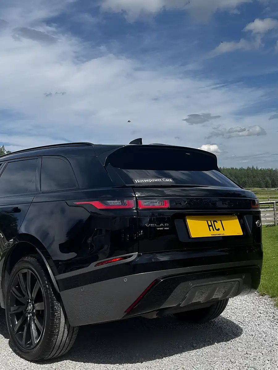 Used 2018 Land Rover Range Rover Velar R-Dynamic Hse Black - Interior and Exterior details 6