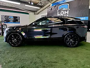 Used 2018 Land Rover Range Rover Velar R-Dynamic Hse Black - Interior and Exterior details 6