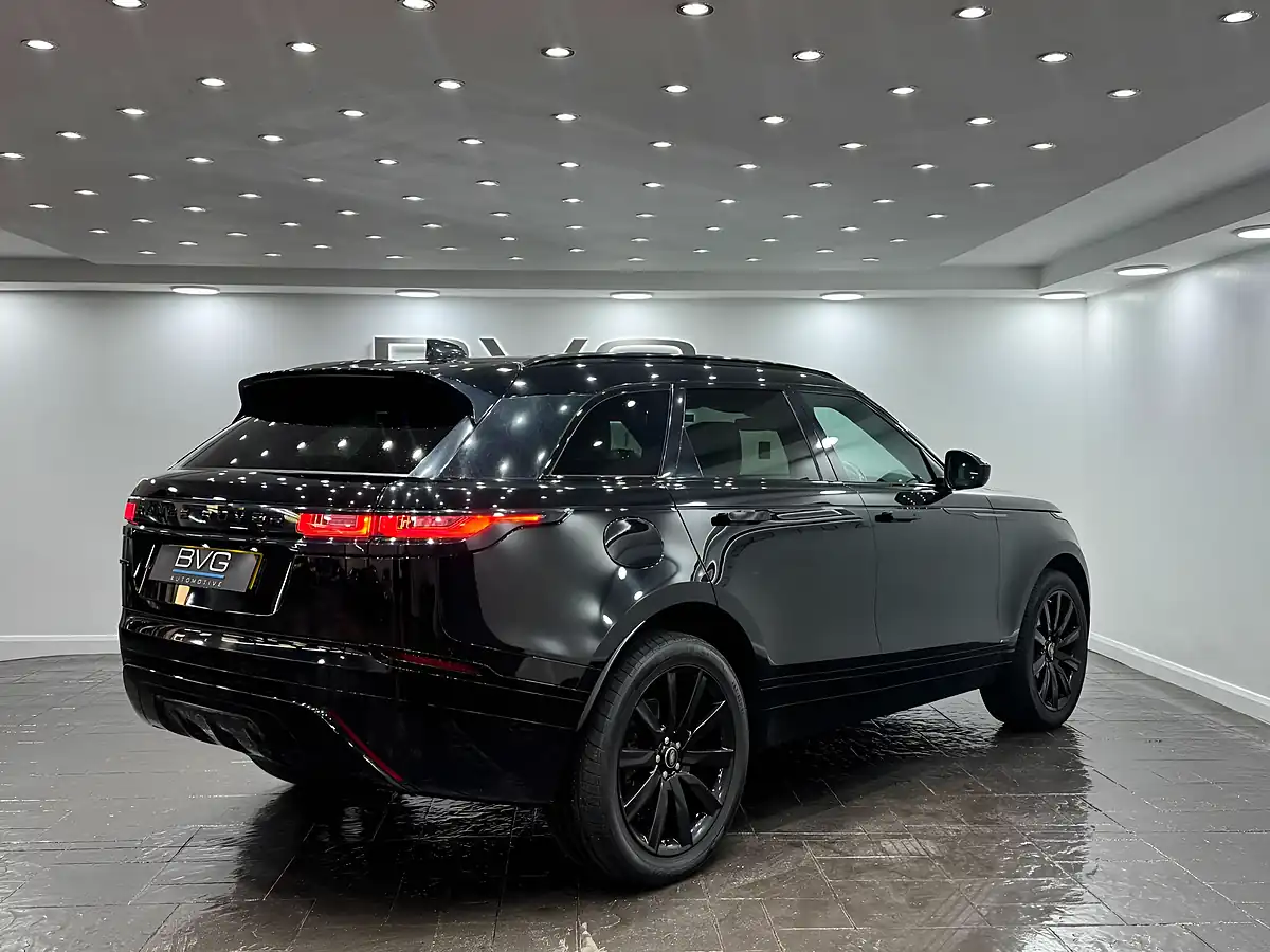 Used 2018 Land Rover Range Rover Velar R-Dynamic Hse Black - Interior and Exterior details 6