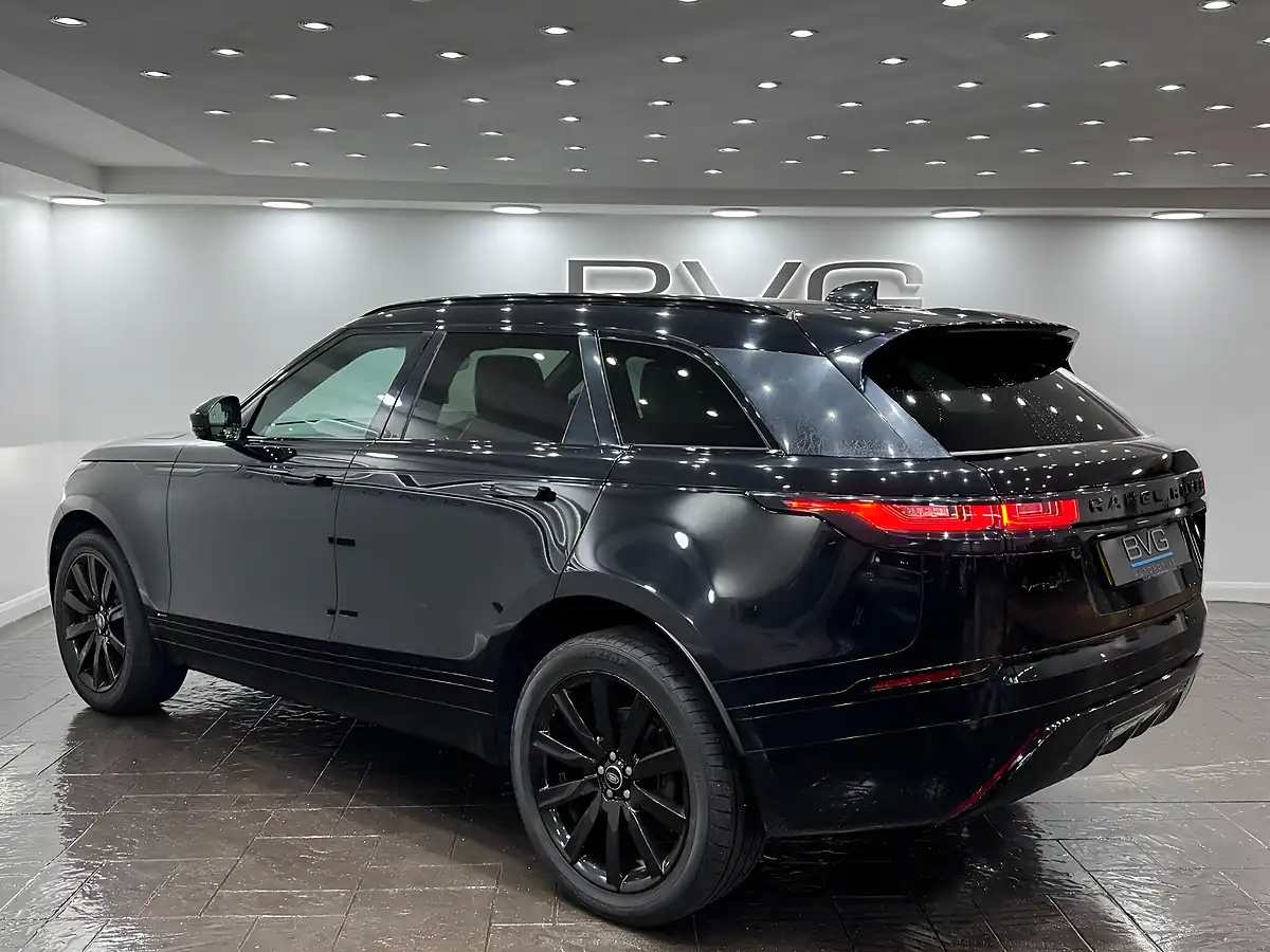 Used 2018 Land Rover Range Rover Velar R-Dynamic Hse Black - Interior and Exterior details 8