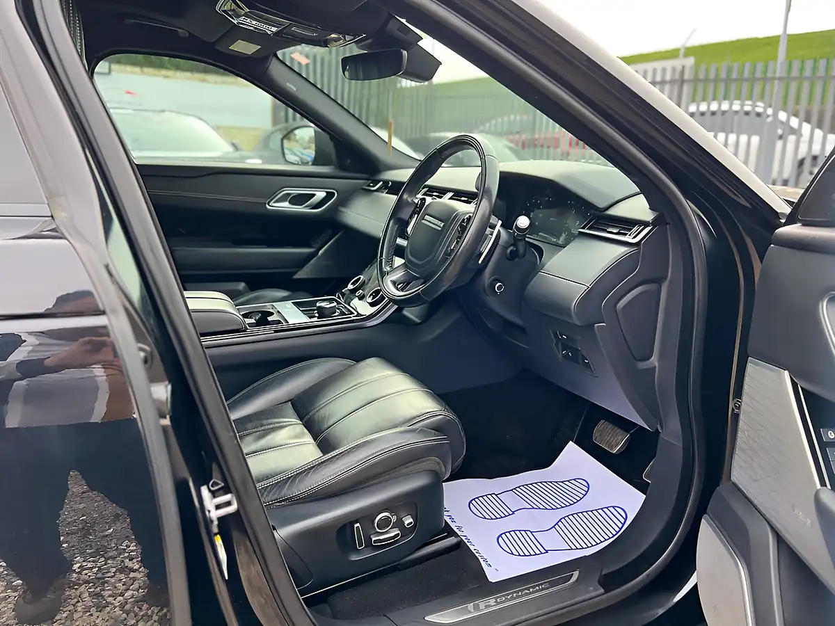 Used 2018 Land Rover Range Rover Velar R-Dynamic Hse Black - Interior and Exterior details 12
