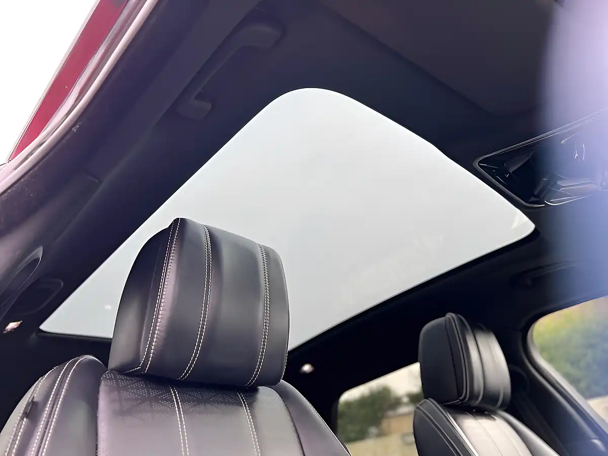 Used 2018 Land Rover Range Rover Velar R-Dynamic Hse Black - Interior and Exterior details 15
