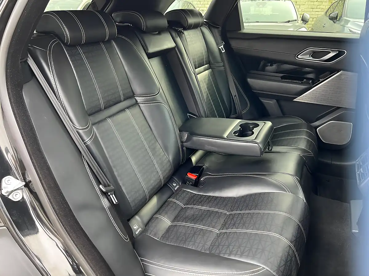 Used 2018 Land Rover Range Rover Velar R-Dynamic Hse Black - Interior and Exterior details 16
