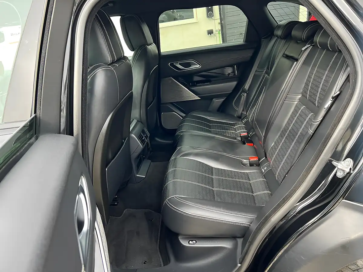 Used 2018 Land Rover Range Rover Velar R-Dynamic Hse Black - Interior and Exterior details 18