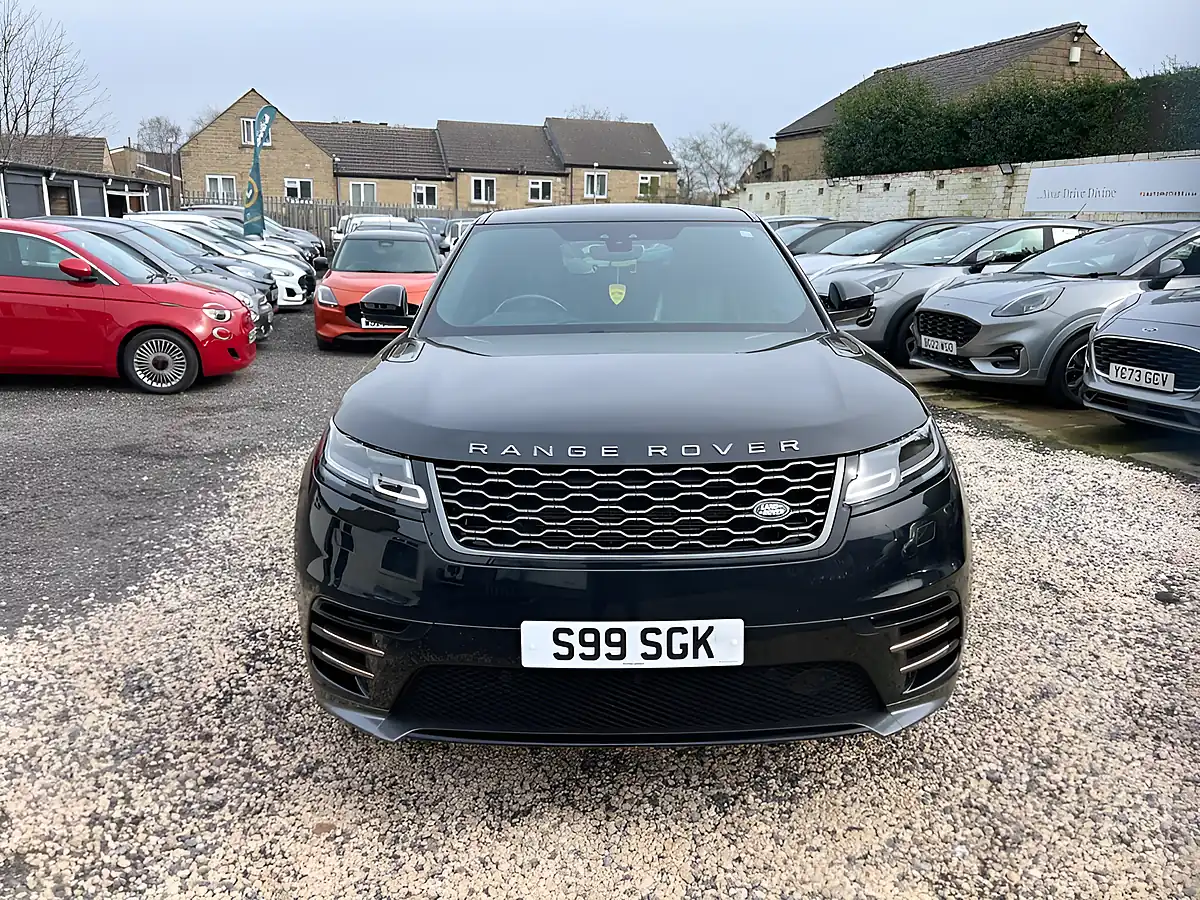 Used 2018 Land Rover Range Rover Velar R-Dynamic Hse Black - Interior and Exterior details 6
