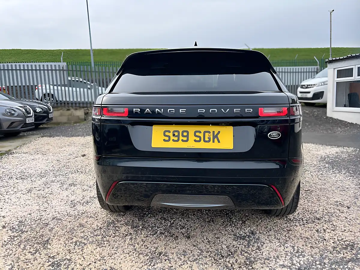 Used 2018 Land Rover Range Rover Velar R-Dynamic Hse Black - Interior and Exterior details 7