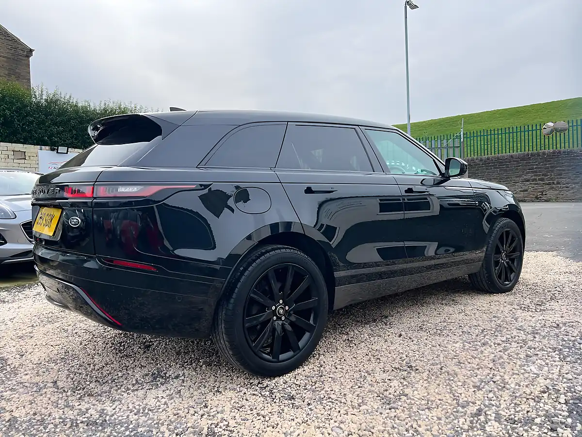 Used 2018 Land Rover Range Rover Velar R-Dynamic Hse Black - Interior and Exterior details 8