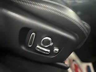 Used 2018 Land Rover Range Rover Velar R-Dynamic Hse Black - Interior and Exterior details 15