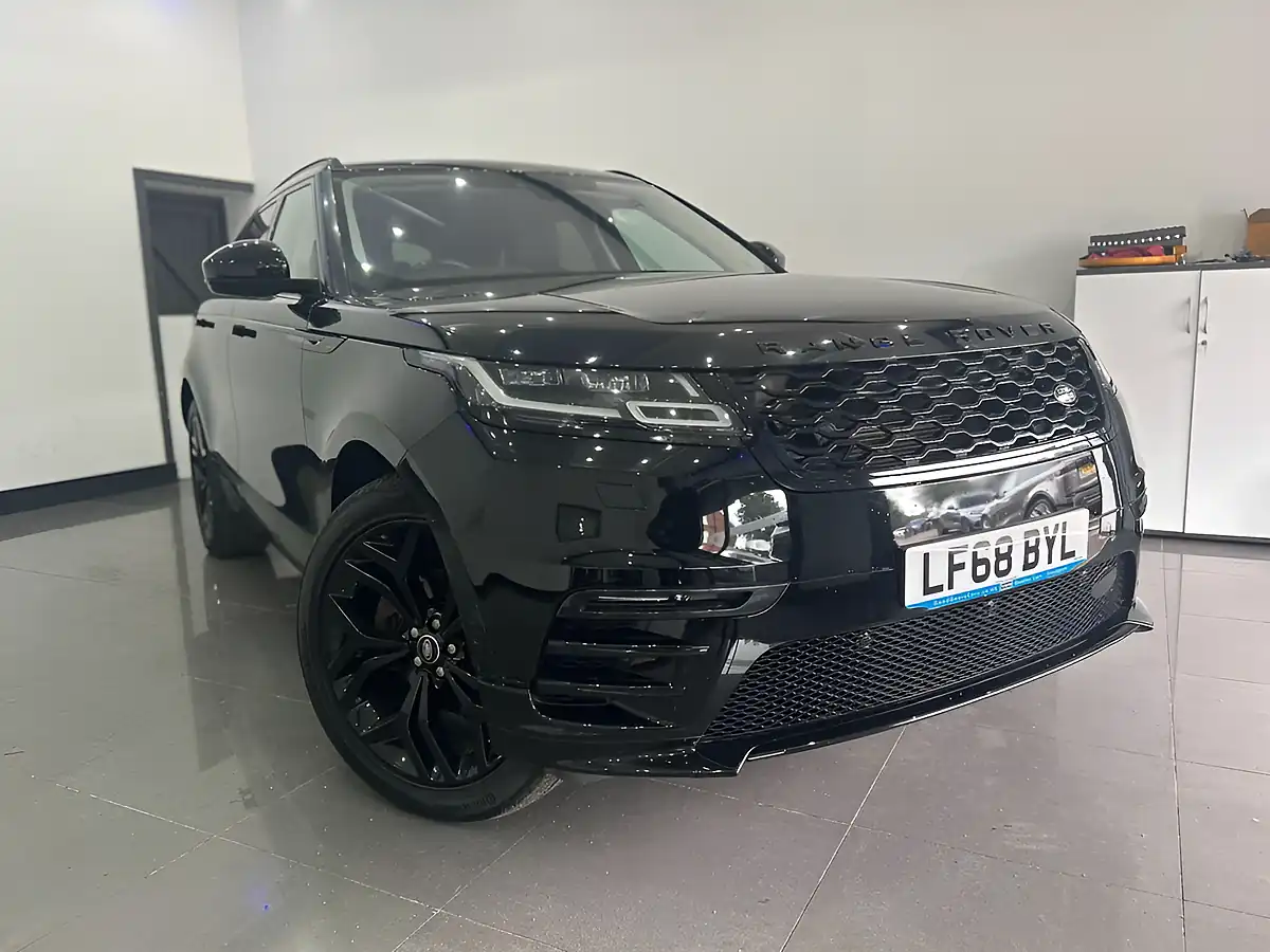 Used 2018 Land Rover Range Rover Velar R-Dynamic Hse Black - Interior and Exterior details 3