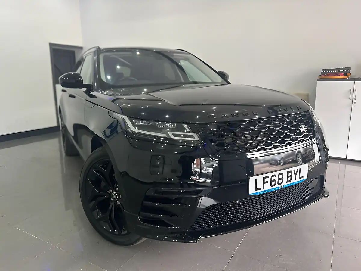 Used 2018 Land Rover Range Rover Velar R-Dynamic Hse Black - Interior and Exterior details 6