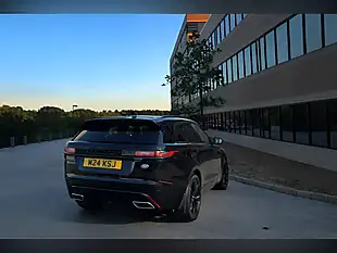 Used 2018 Land Rover Range Rover Velar R-Dynamic Hse Black - Interior and Exterior details 5