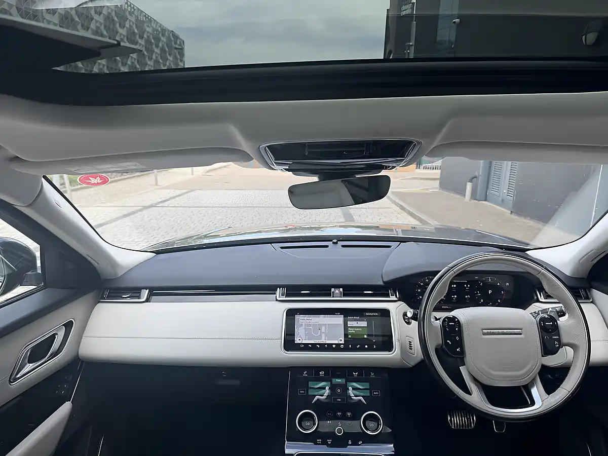 Used 2018 Land Rover Range Rover Velar R-Dynamic Hse Brown - Interior and Exterior details 17