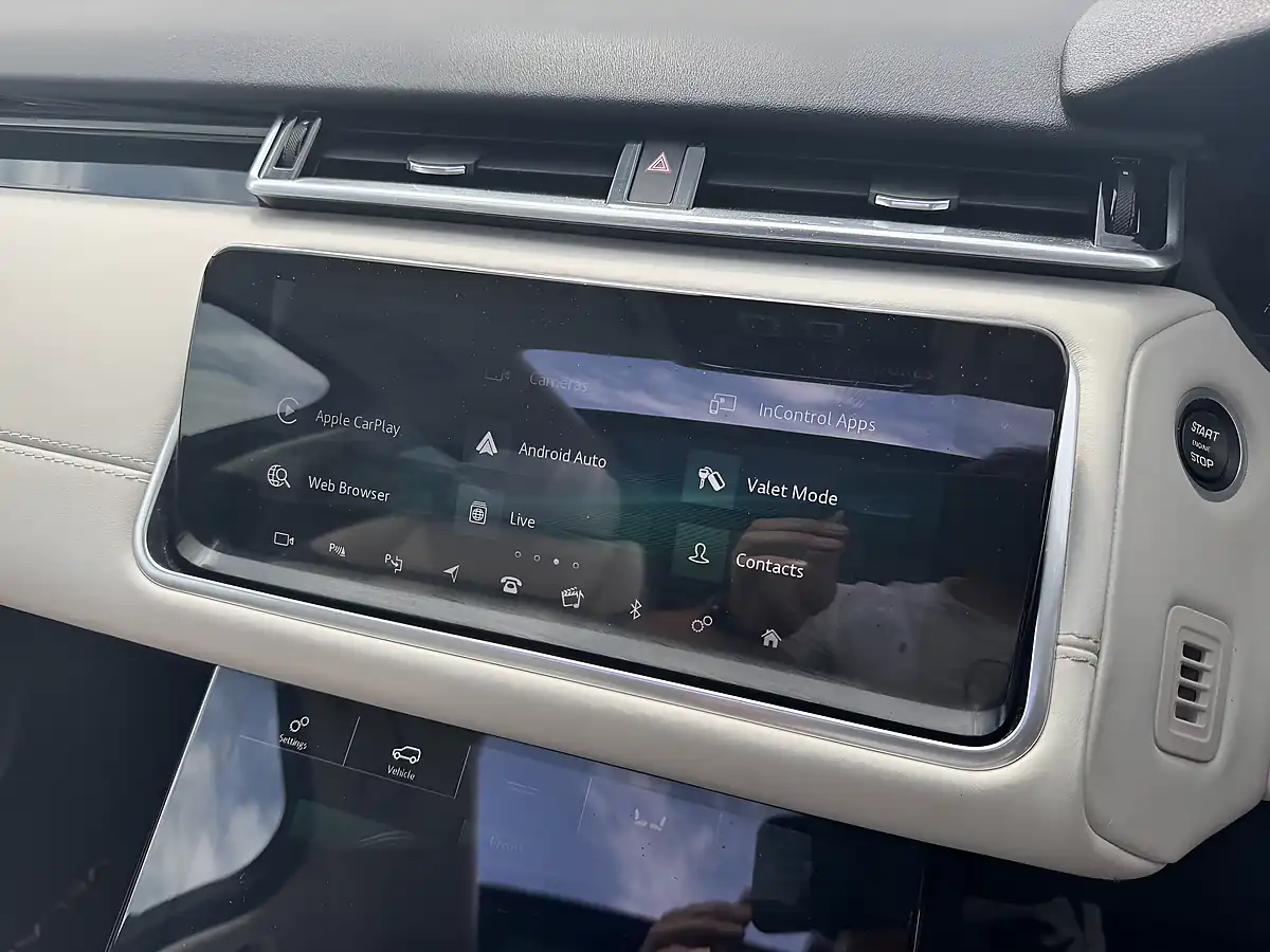 Used 2018 Land Rover Range Rover Velar R-Dynamic Hse Brown - Interior and Exterior details 20