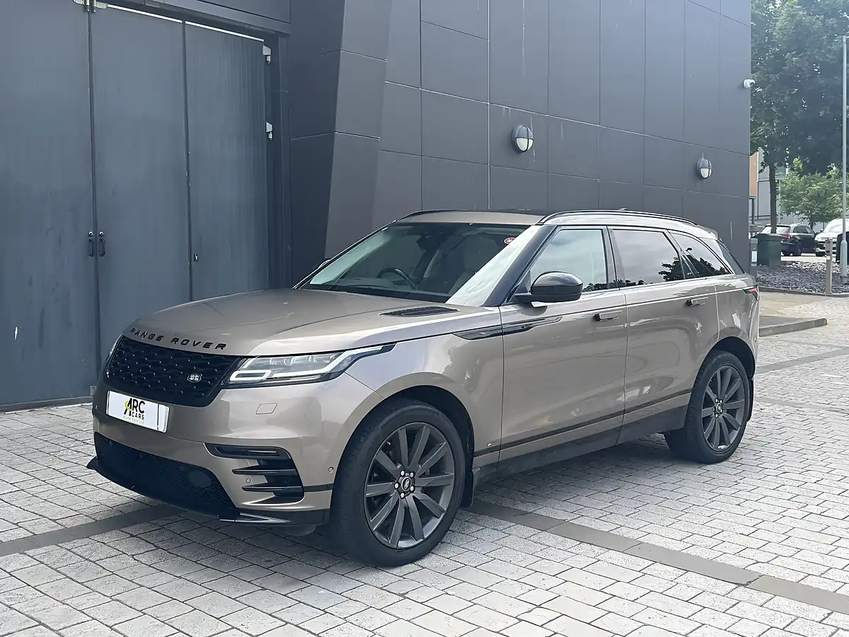 Used 2018 Land Rover Range Rover Velar R-Dynamic Hse Brown - Interior and Exterior details 5