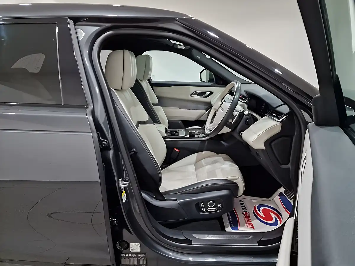 Used 2018 Land Rover Range Rover Velar R-Dynamic Hse Grey - Interior and Exterior details 9