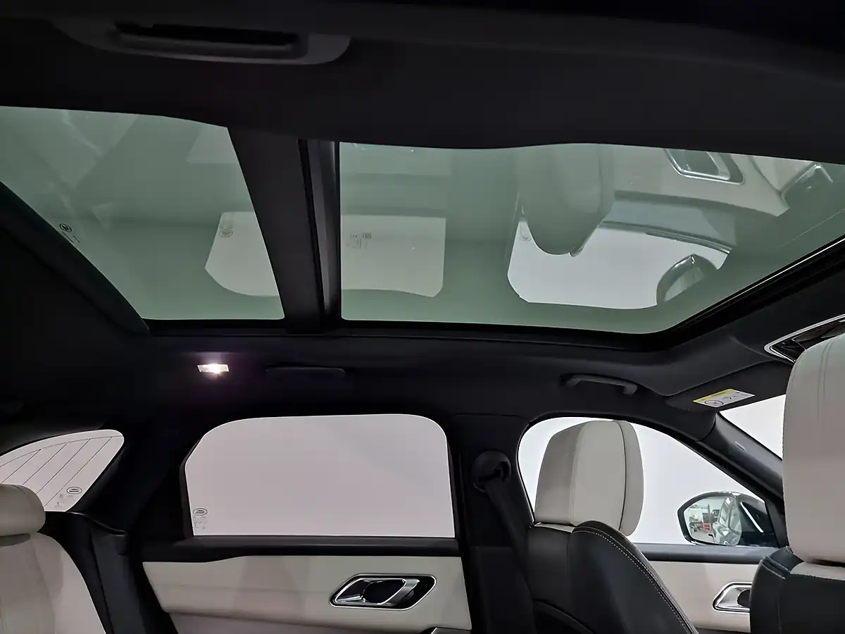 Used 2018 Land Rover Range Rover Velar R-Dynamic Hse Grey - Interior and Exterior details 13