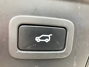 Used 2018 Land Rover Range Rover Velar R-Dynamic Hse Silver - Interior and Exterior details 10