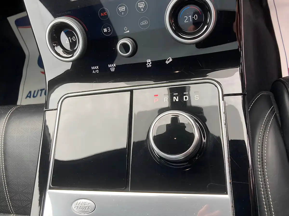 Used 2018 Land Rover Range Rover Velar R-Dynamic Hse Silver - Interior and Exterior details 14
