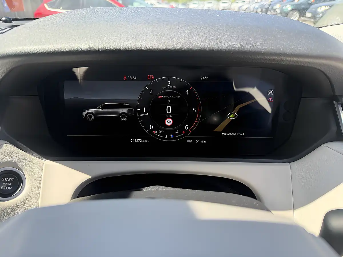 Used 2018 Land Rover Range Rover Velar R-Dynamic Hse White - Interior and Exterior details 13