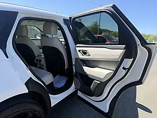 Used 2018 Land Rover Range Rover Velar R-Dynamic Hse White - Interior and Exterior details 15