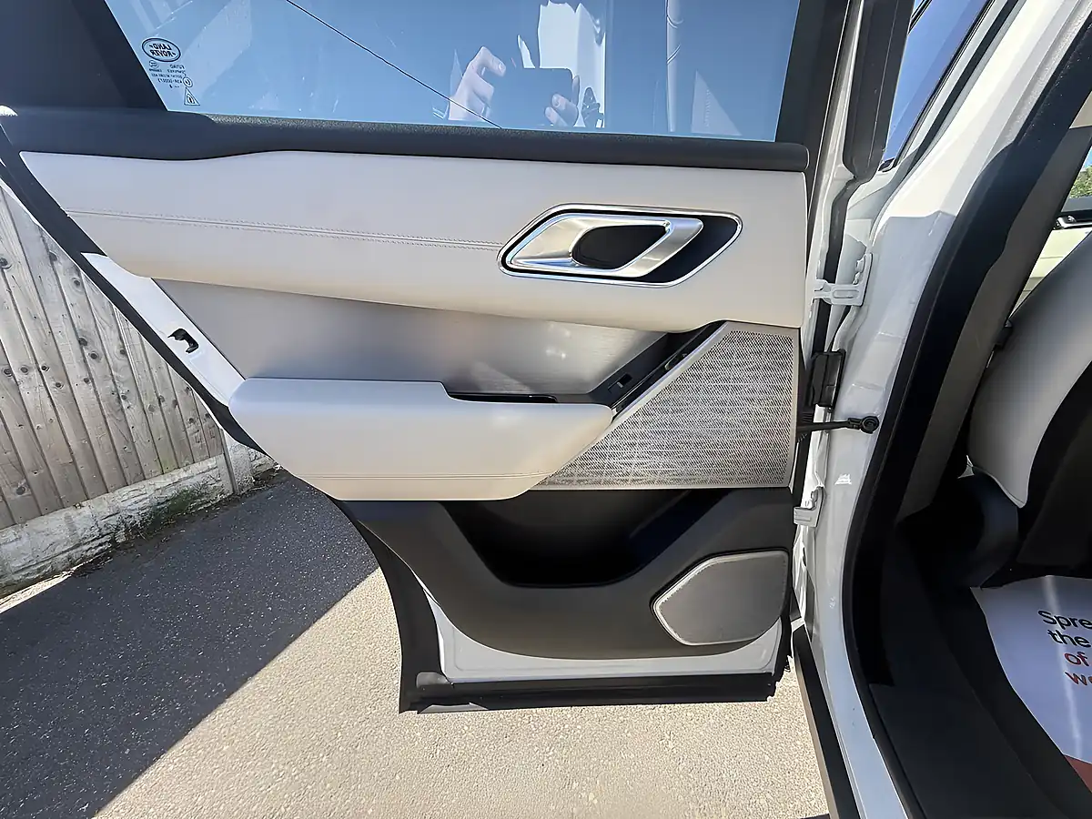 Used 2018 Land Rover Range Rover Velar R-Dynamic Hse White - Interior and Exterior details 18