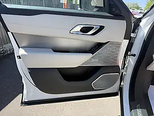 Used 2018 Land Rover Range Rover Velar R-Dynamic Hse White - Interior and Exterior details 19