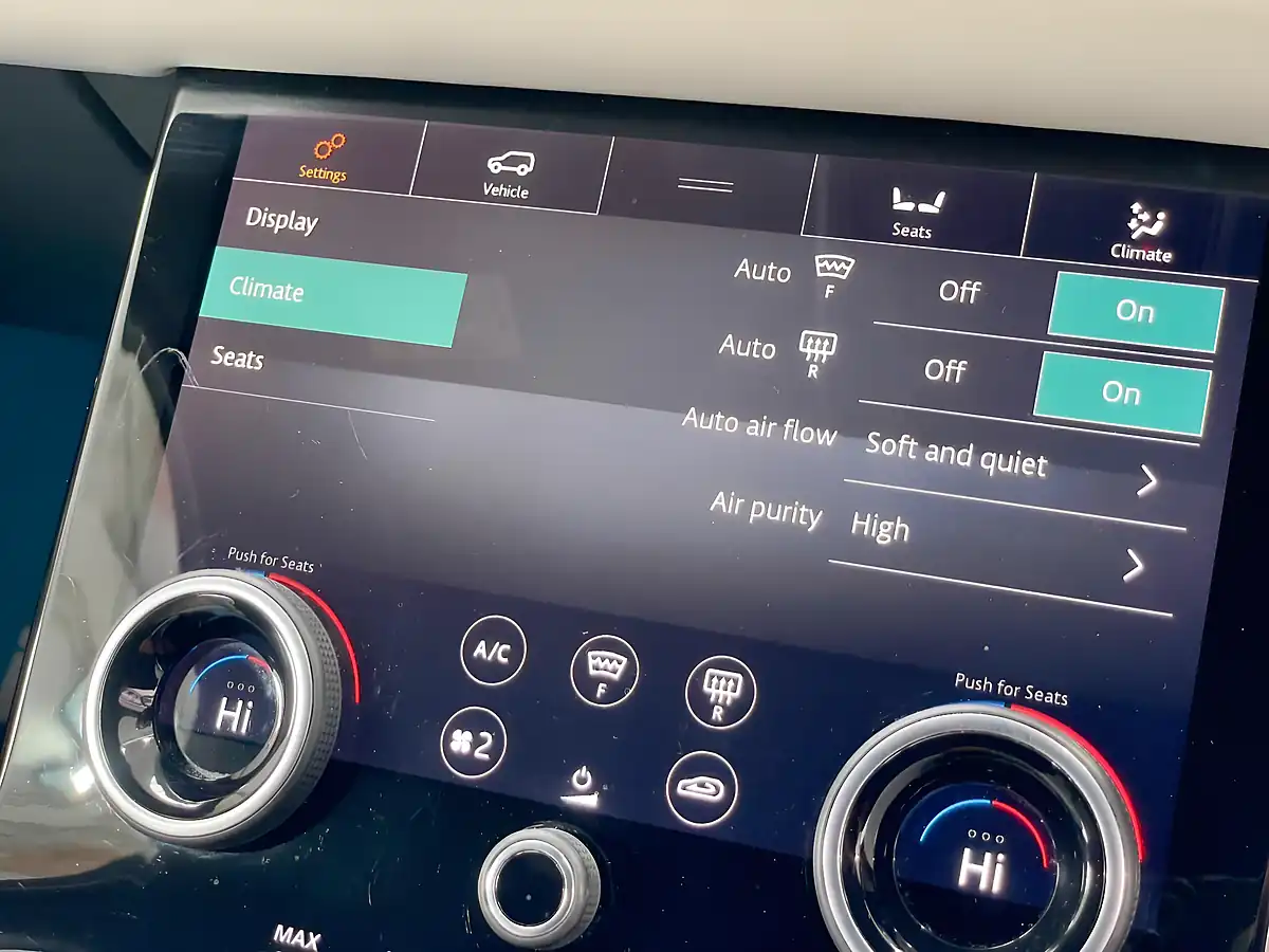 Used 2018 Land Rover Range Rover Velar R-Dynamic Hse White - Interior and Exterior details 19