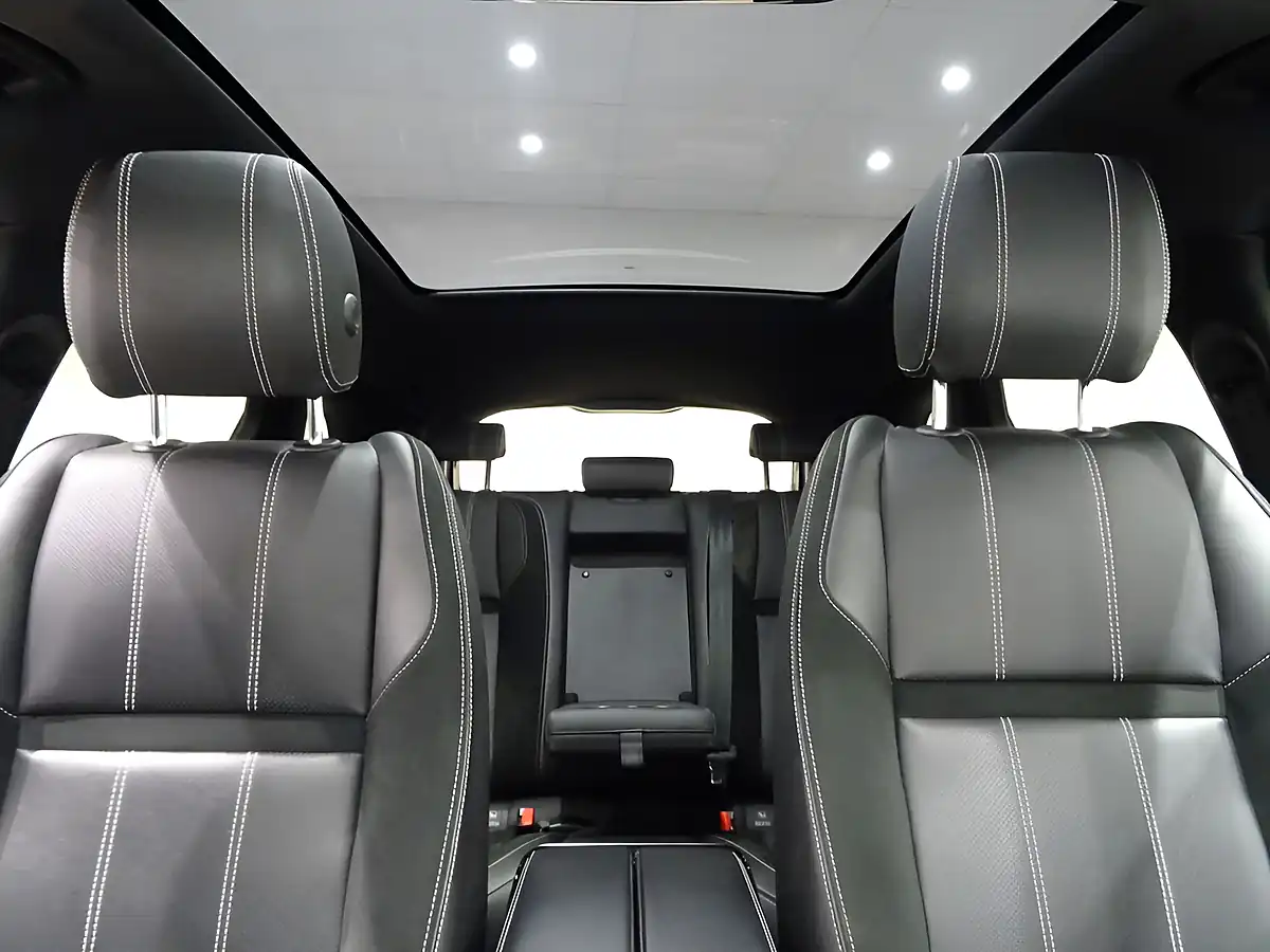 Used 2018 Land Rover Range Rover Velar R-Dynamic S Black - Interior and Exterior details 3