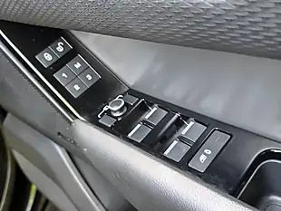 Used 2018 Land Rover Range Rover Velar R-Dynamic S Black - Interior and Exterior details 12