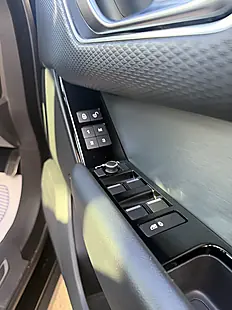 Used 2018 Land Rover Range Rover Velar R-Dynamic S Black - Interior and Exterior details 12