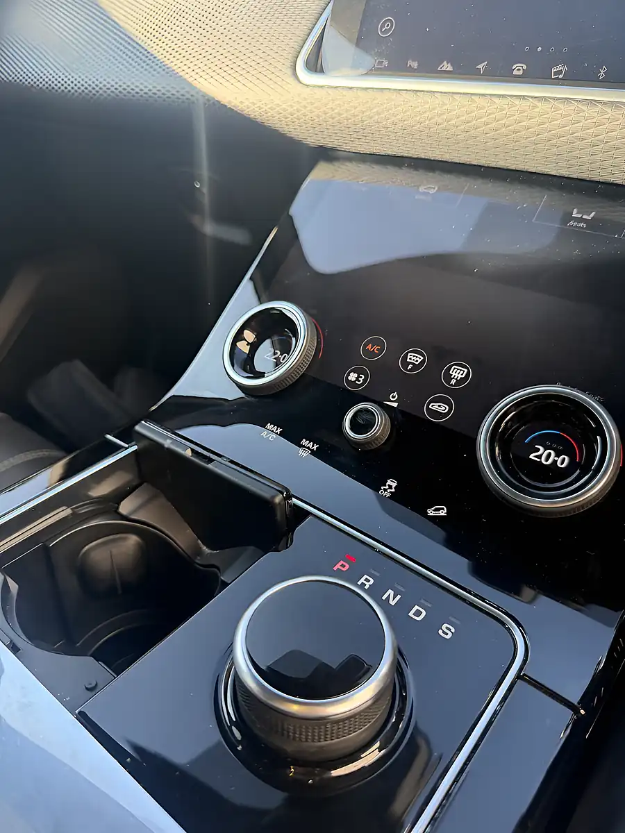 Used 2018 Land Rover Range Rover Velar R-Dynamic S Black - Interior and Exterior details 17