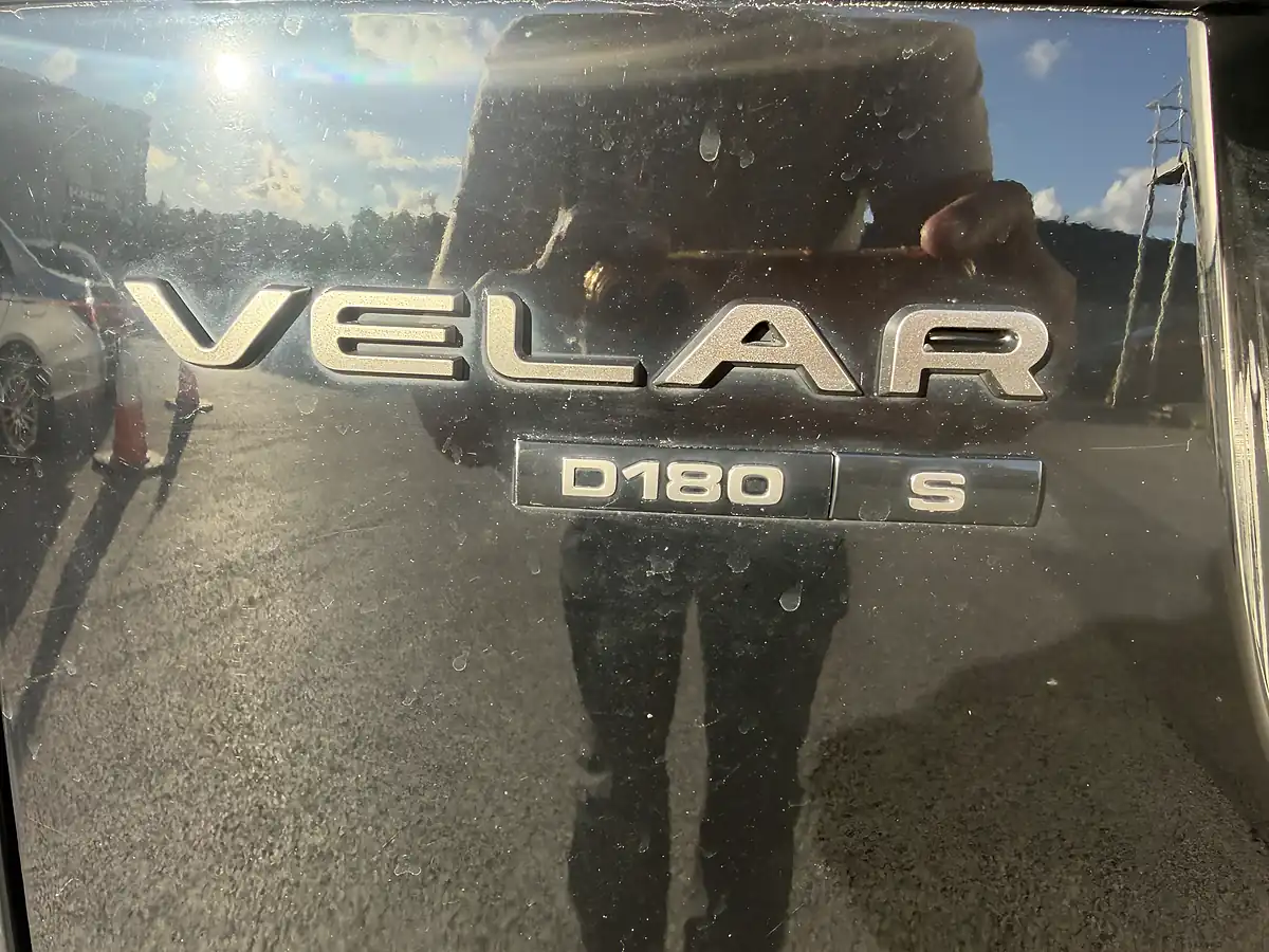 Used 2018 Land Rover Range Rover Velar R-Dynamic S Black - Interior and Exterior details 20
