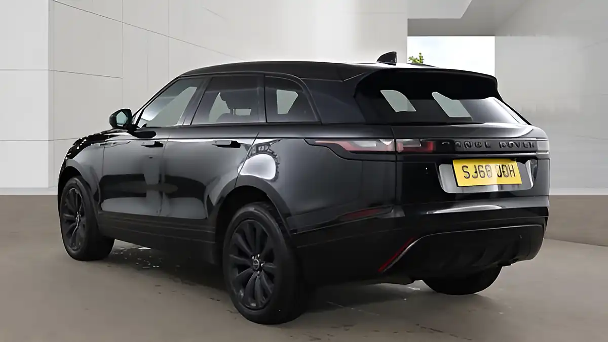 Used 2018 Land Rover Range Rover Velar R-Dynamic S Black - Interior and Exterior details 6