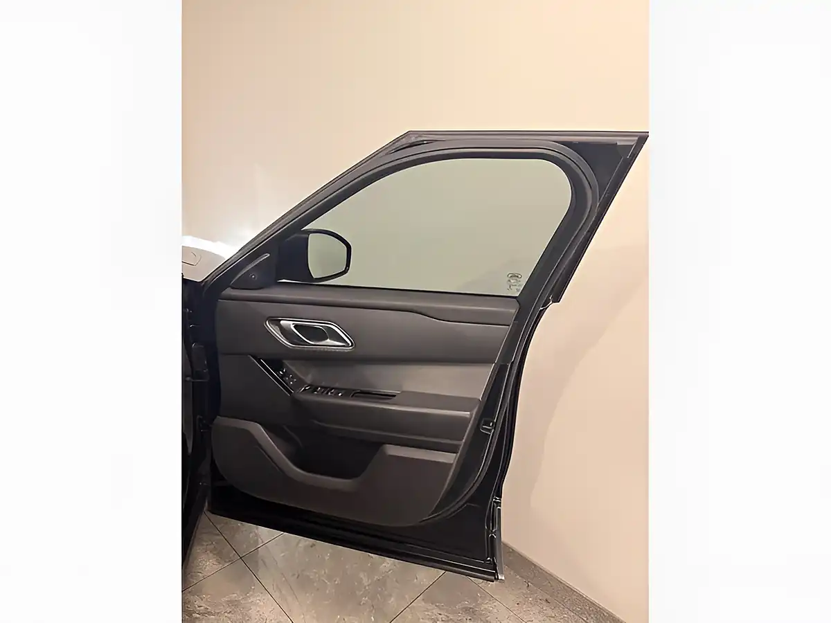 Used 2018 Land Rover Range Rover Velar R-Dynamic S Black - Interior and Exterior details 12