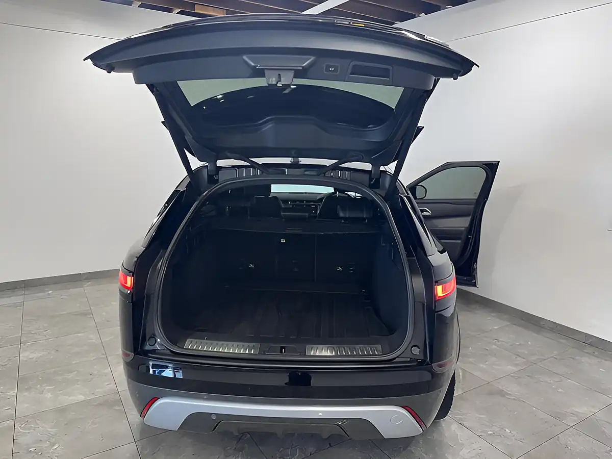 Used 2018 Land Rover Range Rover Velar R-Dynamic S Black - Interior and Exterior details 15