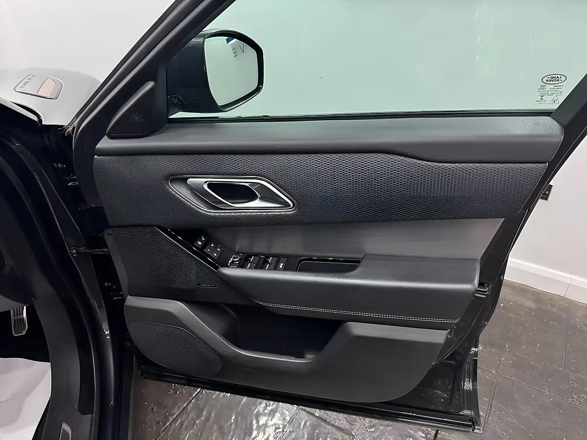 Used 2018 Land Rover Range Rover Velar R-Dynamic S Grey - Interior and Exterior details 12