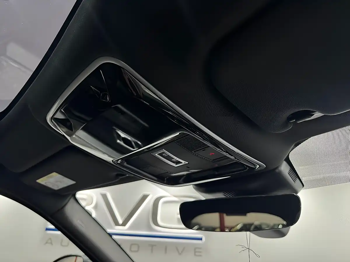 Used 2018 Land Rover Range Rover Velar R-Dynamic S Grey - Interior and Exterior details 13