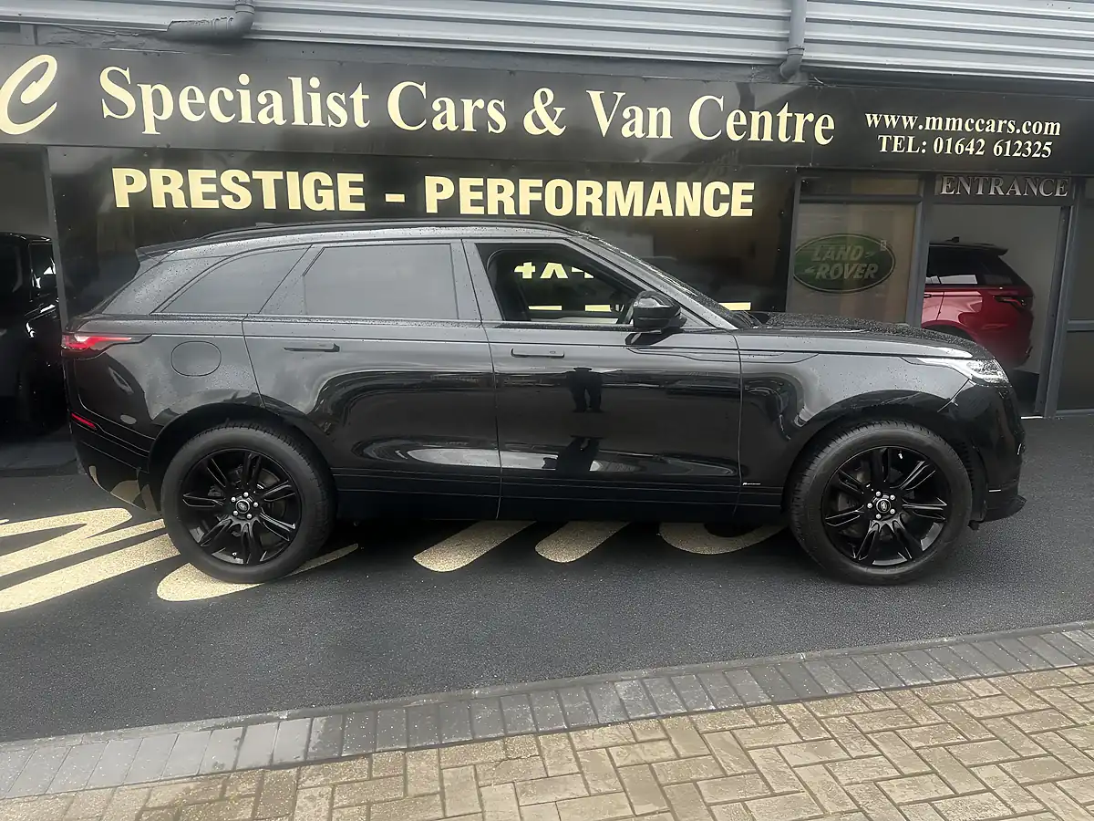 Used 2018 Land Rover Range Rover Velar R-Dynamic S Santorini Black - Interior and Exterior details 6