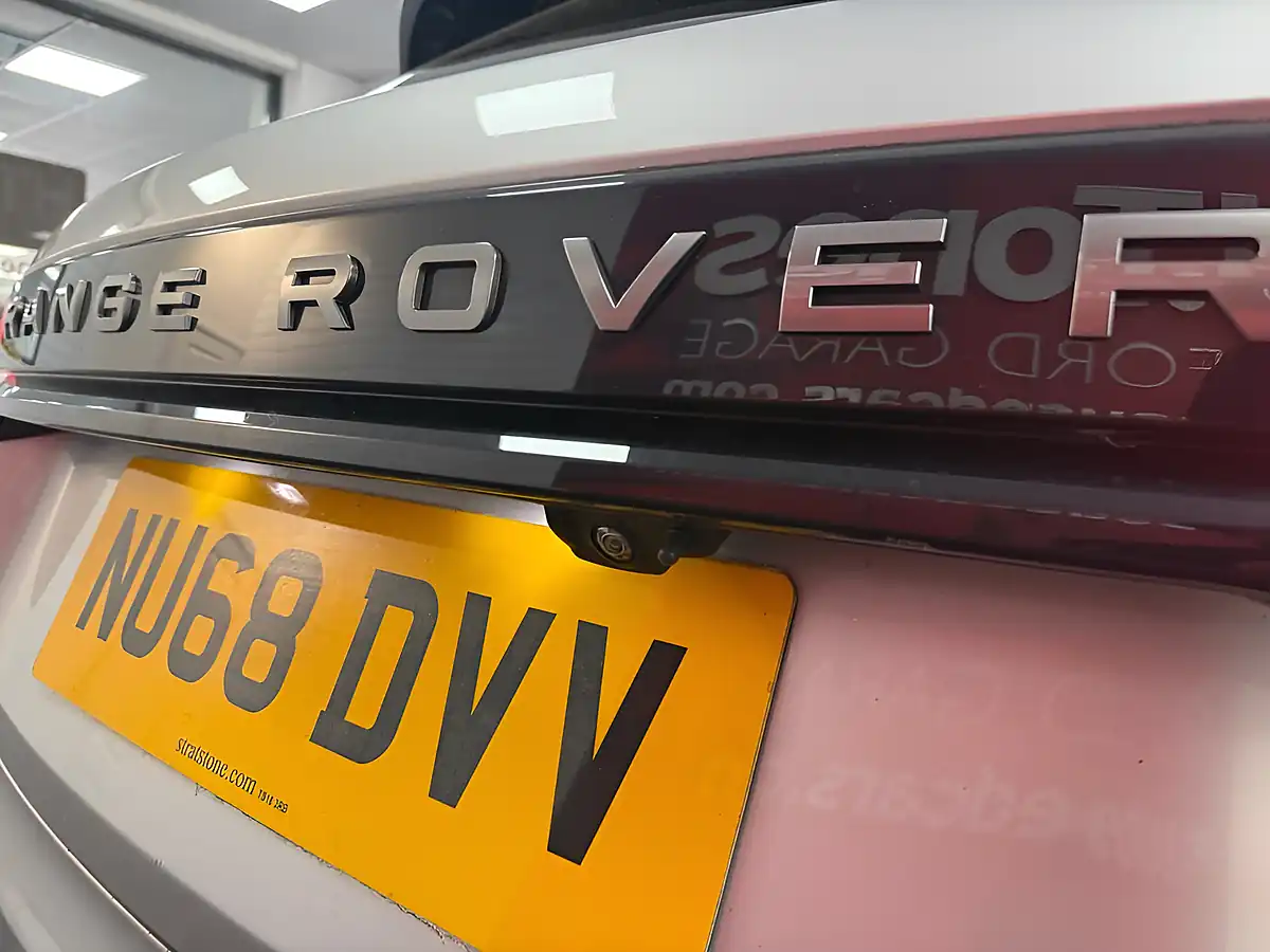 Used 2018 Land Rover Range Rover Velar R-Dynamic S Silver - Interior and Exterior details 11