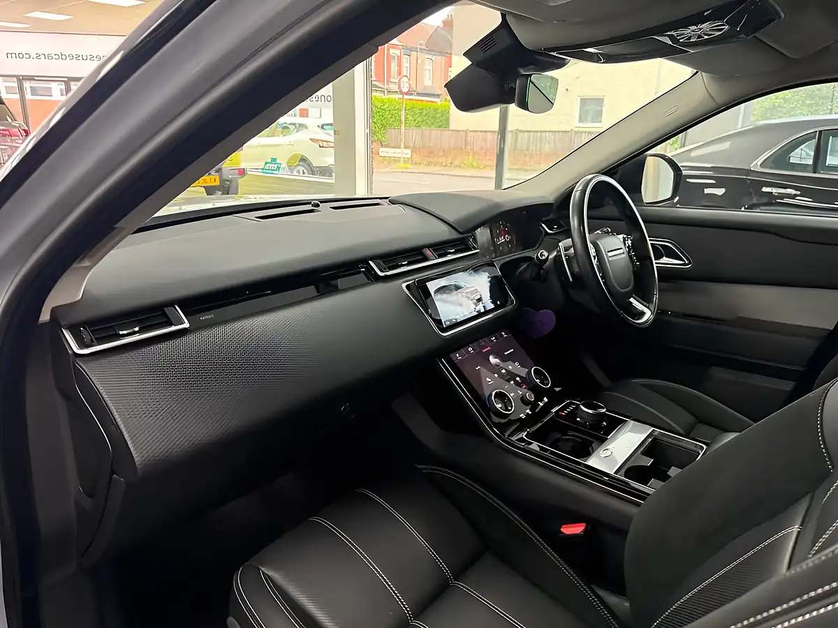 Used 2018 Land Rover Range Rover Velar R-Dynamic S Silver - Interior and Exterior details 16