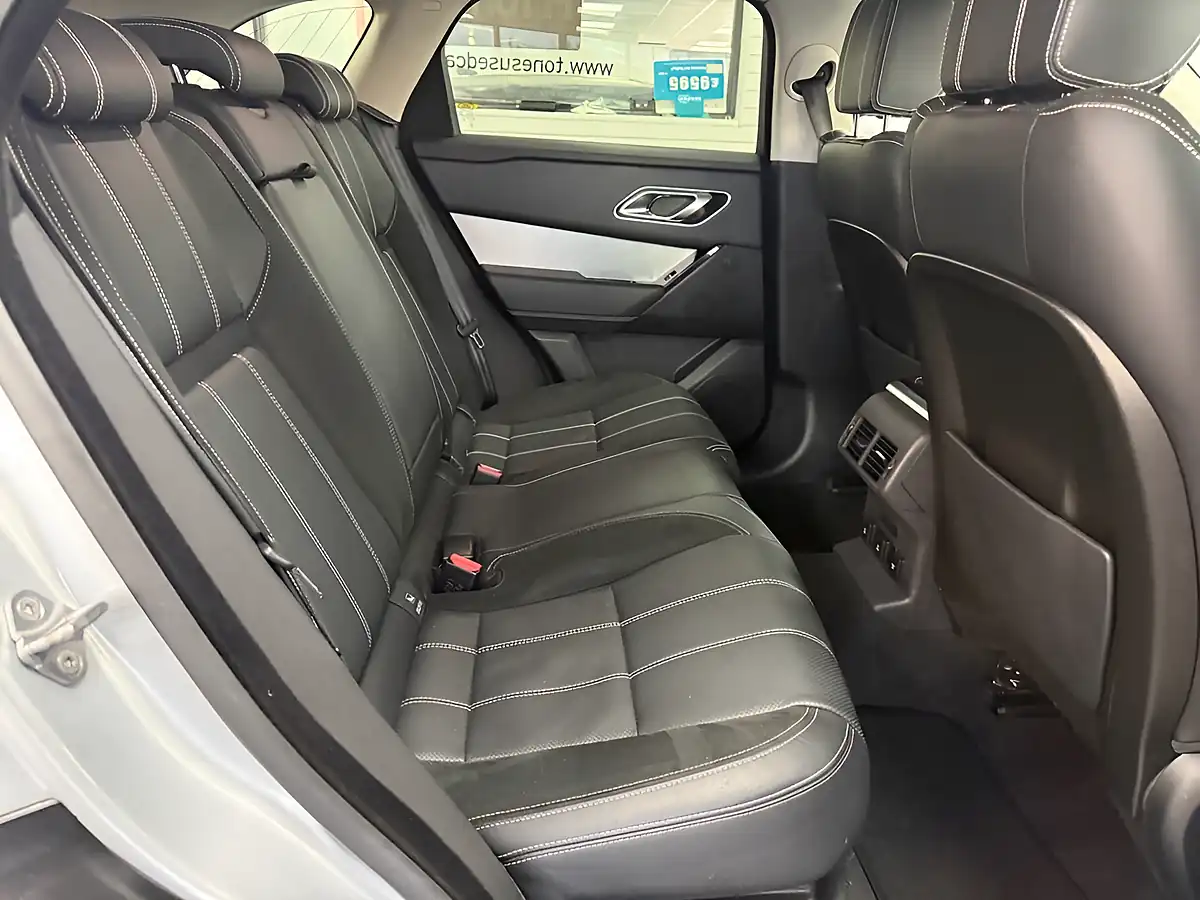 Used 2018 Land Rover Range Rover Velar R-Dynamic S Silver - Interior and Exterior details 5