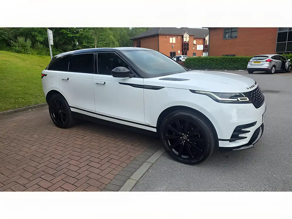 Used 2018 Land Rover Range Rover Velar R-Dynamic S White - Interior and Exterior details 4