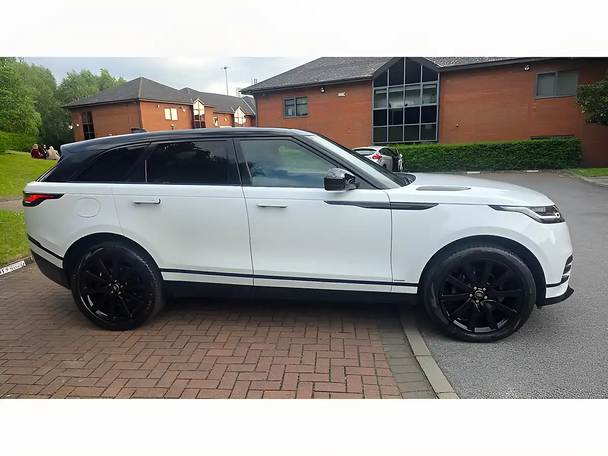 Used 2018 Land Rover Range Rover Velar R-Dynamic S White - Interior and Exterior details 5