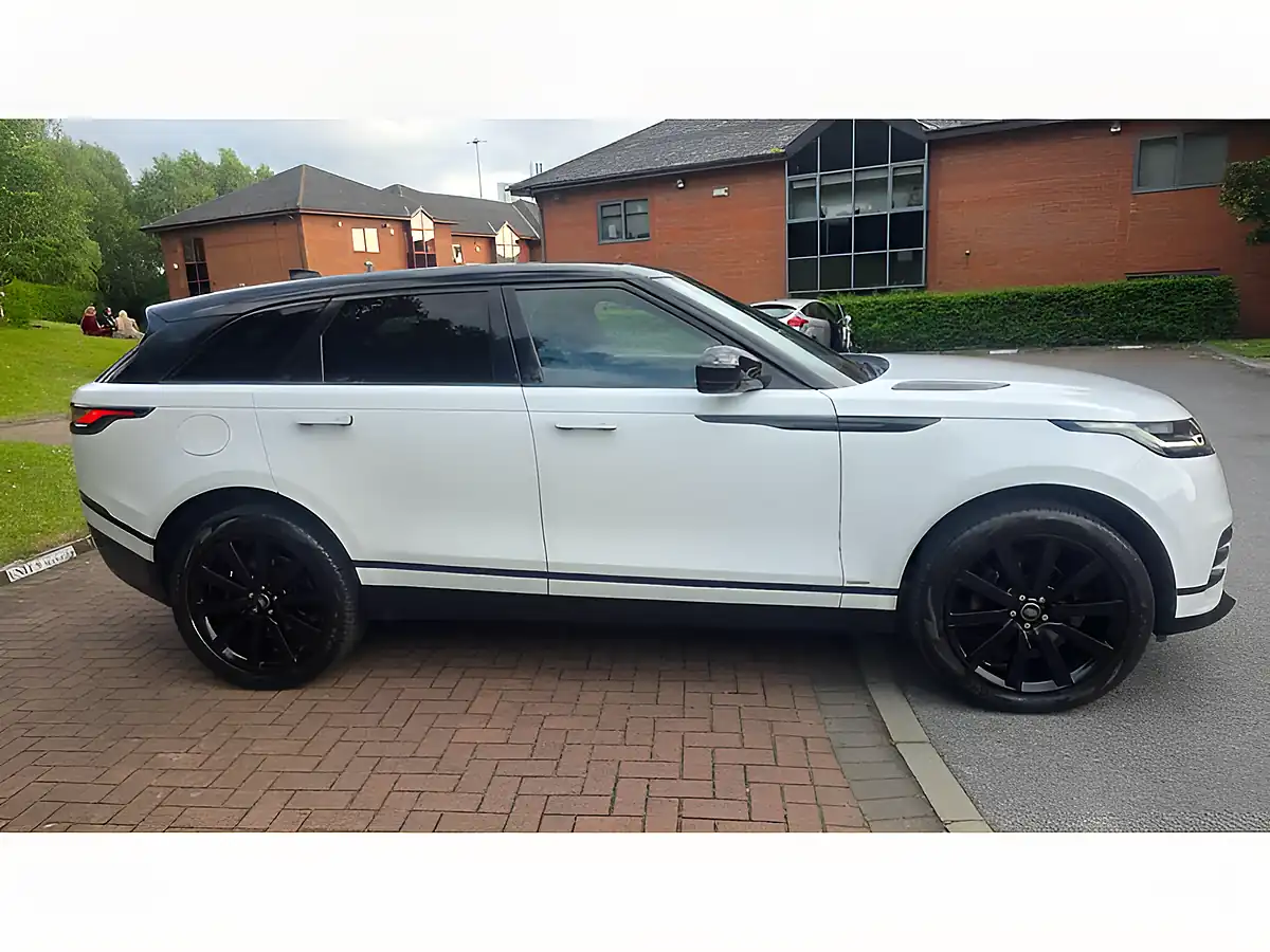Used 2018 Land Rover Range Rover Velar R-Dynamic S White - Interior and Exterior details 7